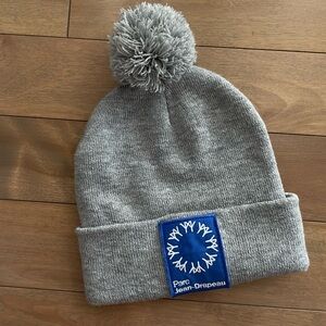 Gray beanie Parc Jean Drapeau